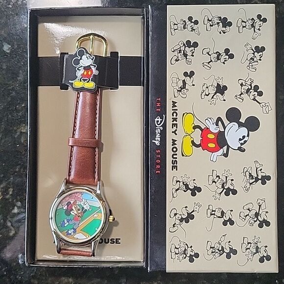 Vintage Disney ANIMATED Baseball Mickey Mouse Watch! Brand-New! htf! - Picture 1 of 4